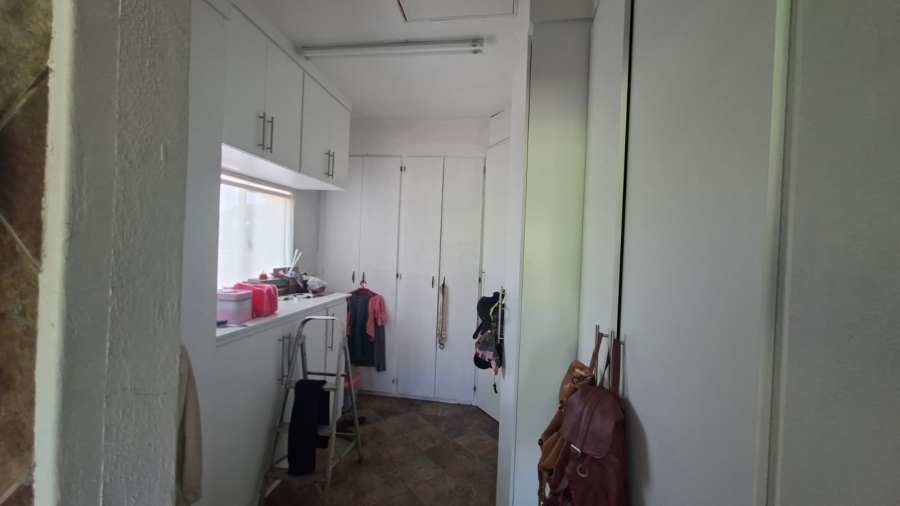 5 Bedroom Property for Sale in Rietvly A H North West